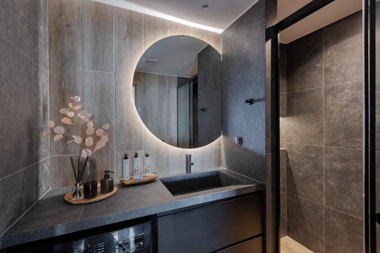 Urban Zen Apartment อายิโอสนิโกลาโอส ภายนอก รูปภาพ